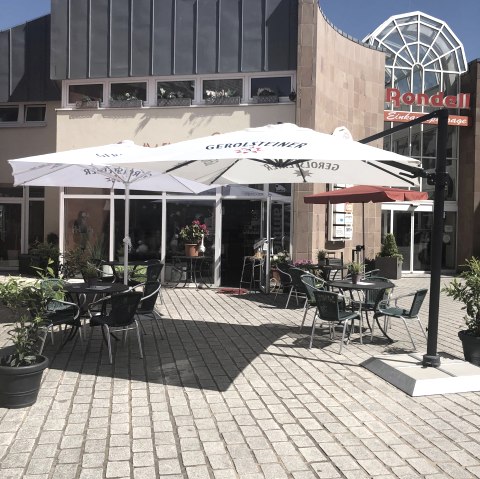 Bistrot dans la tache, © Zur zeitlich unbegrenzten und freien Nutzung