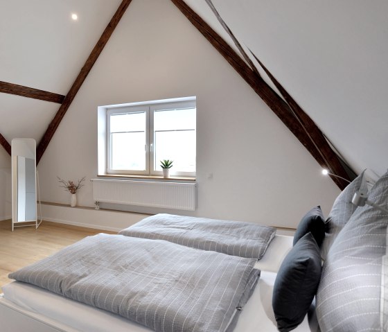 zweites Schlafzimmer Ferienwohnung 2, © Christoph Gerhartz/Kleine Eifel Auszeit