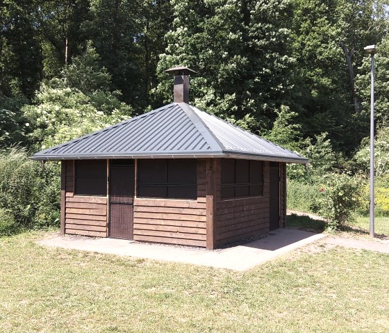 Cabane à barbecue à l'auberge de jeunesse de Nideggen, © DJH Lvb Rheinland e.V.