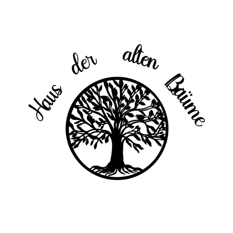Ein schwarzes Baumdesign in einem runden Rahmen. Darum steht der Text "Haus der alten Bäume".