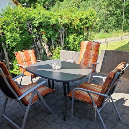 Das schöne Wetter lädt zum Entspannen ein. Gönn dir eine kleine Pause und genieße den Moment
