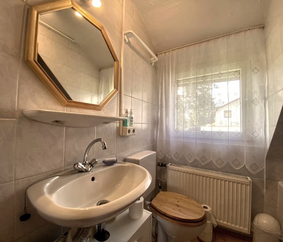 Bathroom with bathtub, © Rureifel Tourismus e.V.