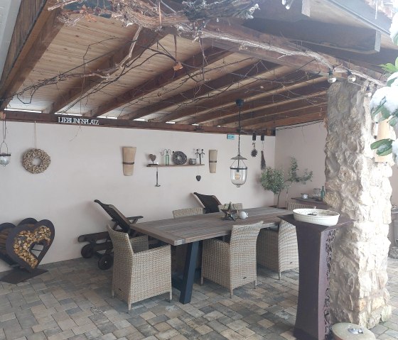 Überdachte Terrasse