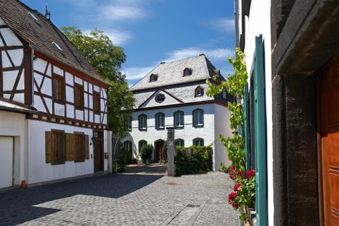 Das Foto zeigt einen Blick in die Herrenstraße.