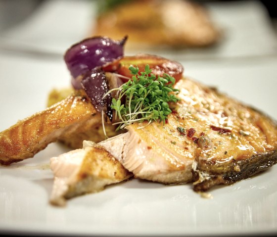 Frische regionale Küche, © Hotel Vulcano Lindenhof GmbH & Co. KG