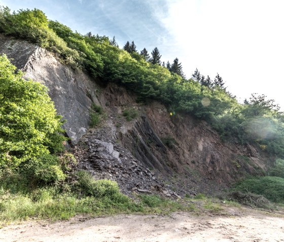 Leisteenrotsen bij Niederkail op de Eifelsteig, © Eifel Tourismus GmbH, D. Ketz
