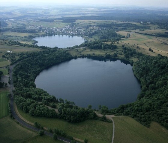 Pulvermaar und Schalkenmehrener Maar