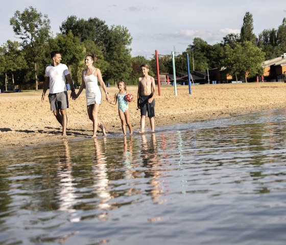 Dürener Seenrunde, verfrissing aan het zwemmeer, © Eifel Tourismus GmbH, Tobias Vollmer