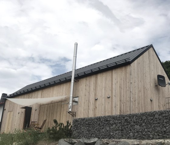 Side view with closed wooden shutters, © Bogawski/Matzke