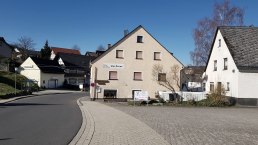 Langenfeld Gasthaus Zur Quelle, © Foto: Svenja Schulze-Entrup, Quelle: Touristik-Büro Vordereifel