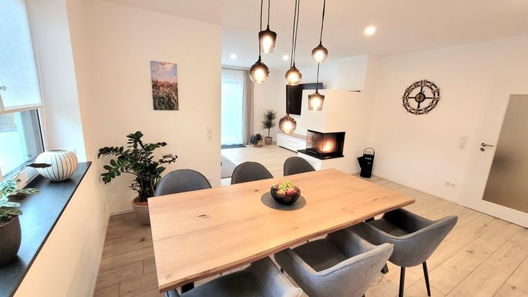 Living-dining area of the apartment "Ring Deluxe"