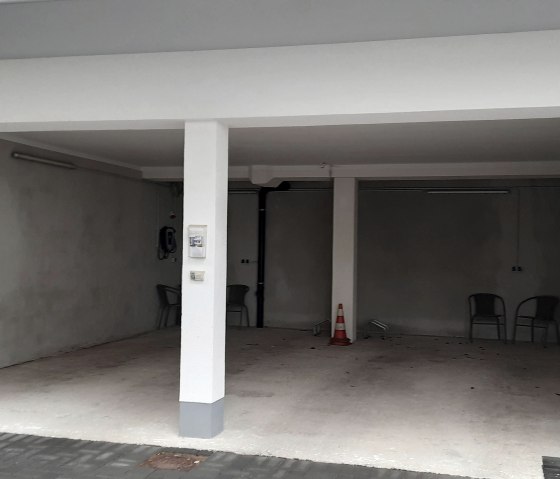 Garage, met muurkast