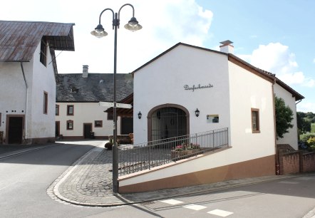 Dorfschmiede mit Markieung Eifelsteig, © Greverath
