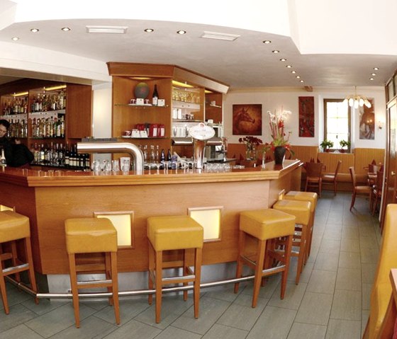 Our bar in the main building, © Rotes Einhorn
