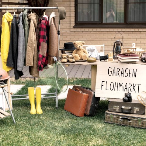 Musterbild Garagen Flohmarkt, © Canva