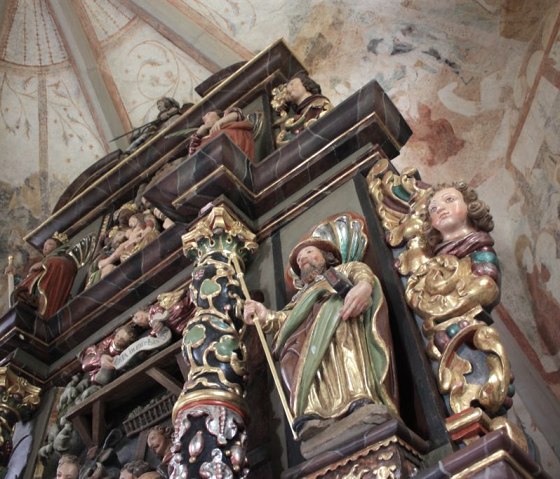 Der barocke Altar in St. Jost, © Foto: Laura Rinneburger, Quelle: Touristik-Büro Vordereifel