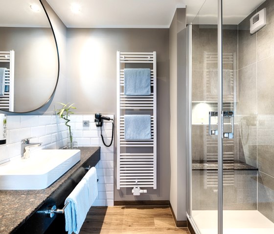 Badkamer Premium kamer, © Seehotel am Stausee/ Andreas Rehkopp