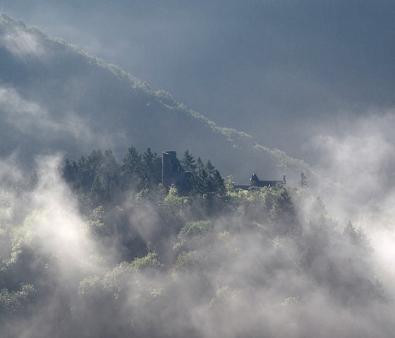 Falkenstein Castle on the Nat'Our Route 4, © Naturpark Südeifel, V. Teuschler