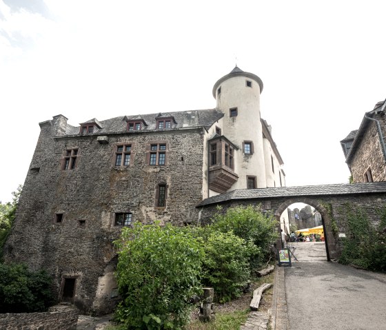 ET-2019-821-Neuer-Burg-Weg-Burg Neuerburg, © Eifel Tourismus GmbH, Dominik Ketz