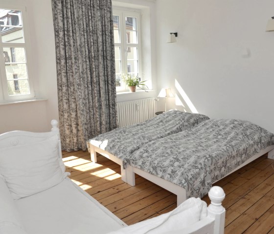 Schlafzimmer 3 OG, © Nordeifel Tourismus GmbH & La Maison