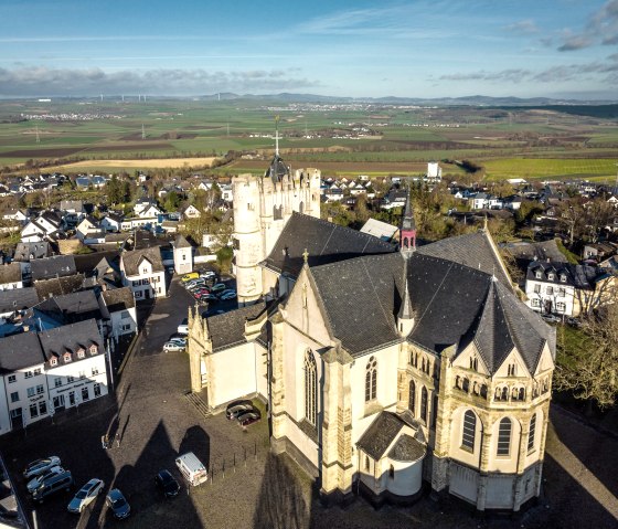 Vue sur Münstermaifeld et le Maifeld, © Eifel Tourismus GmbH, D. Ketz