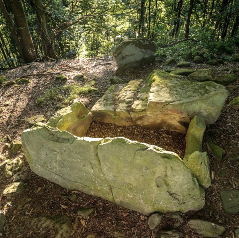 Stenen graf bij Schankweiler, © Eifel Tourismus GmbH, D. Ketz