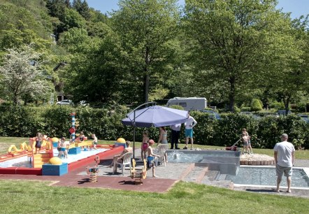 Buitenzwembad met kindergedeelte, © Stadt Schleiden / Kerstin Wielspütz