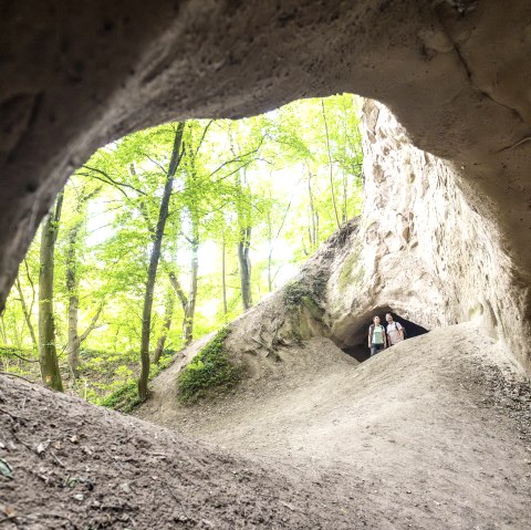 Trasshöhlen erkunden, © Eifel Tourismus GmbH/Dominik Ketz