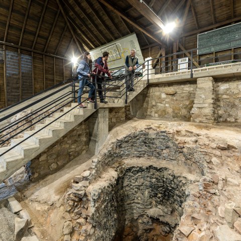 Vorschaubild Blick in die Römische Kalkbrennerei (Teil des UNESCO-Weltkulturerbes) - Eifel Tourismus GmbH AR-shapefruit AG, © Eifel Tourismus GmbH AR-shapefruit AG