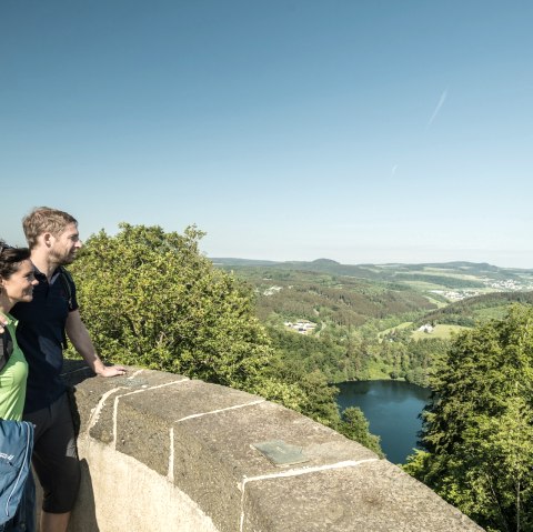 360 Grad Blick am Dronketurm an den Dauner Maaren, © Eifel Tourismus GmbH, D. Ketz