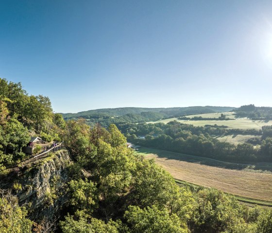 Weiter Blick in die Eifel von der Kuckucksley, © Eifel Tourismus GmbH, Dominik Ketz