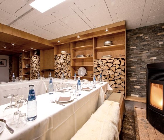 Salle de réunion couverte pour l'école du fromage