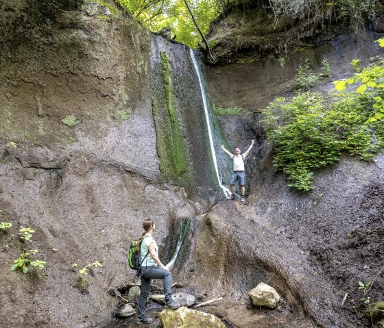 Waterfall in the Wolfsschlucht gorge, Traumpfad cave and gorge trail, © Eifel Tourismus GmbH, Dominik Ketz
