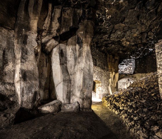 Indrukwekkende lavakelder in Mendig, © Eifel Tourismus GmbH, D. Ketz