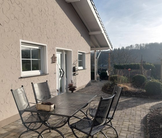 Terrasse vor dem Haus