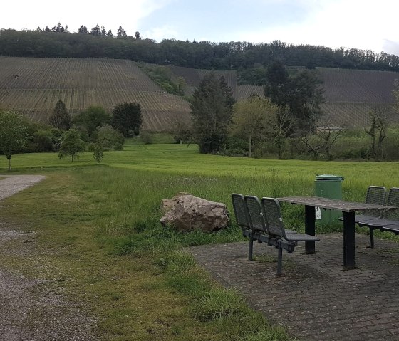 Place assise sur l'aire de camping-car, © Tourist-Information Wittlich Stadt & Land