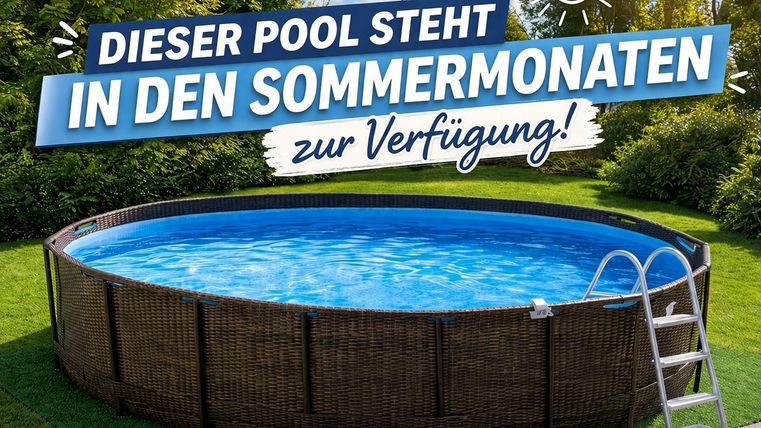 Ein runder Pool mit blauen Wasser steht in einem gepflegten Garten. Umgeben von Bäumen und Rasen, bietet er eine einladende Erfrischungsmöglichkeit für den Sommer.