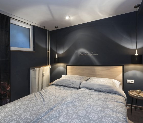 Bedroom, © Nordeifel Tourismus GmbH & Zum Goldenen Schaf 2