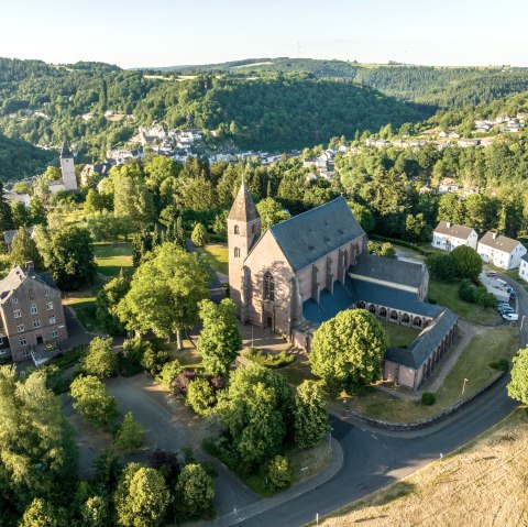 Luftaufnahme Stiftskirche Kyllburg, © ©Eifel Tourismus GmbH, Dominik Ketz