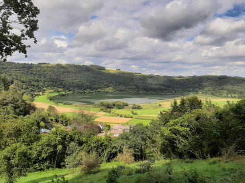 A flyer for a culinary tour in Bad Bertrich. It offers dates, information about a 5-course menu, and a champagne reception.